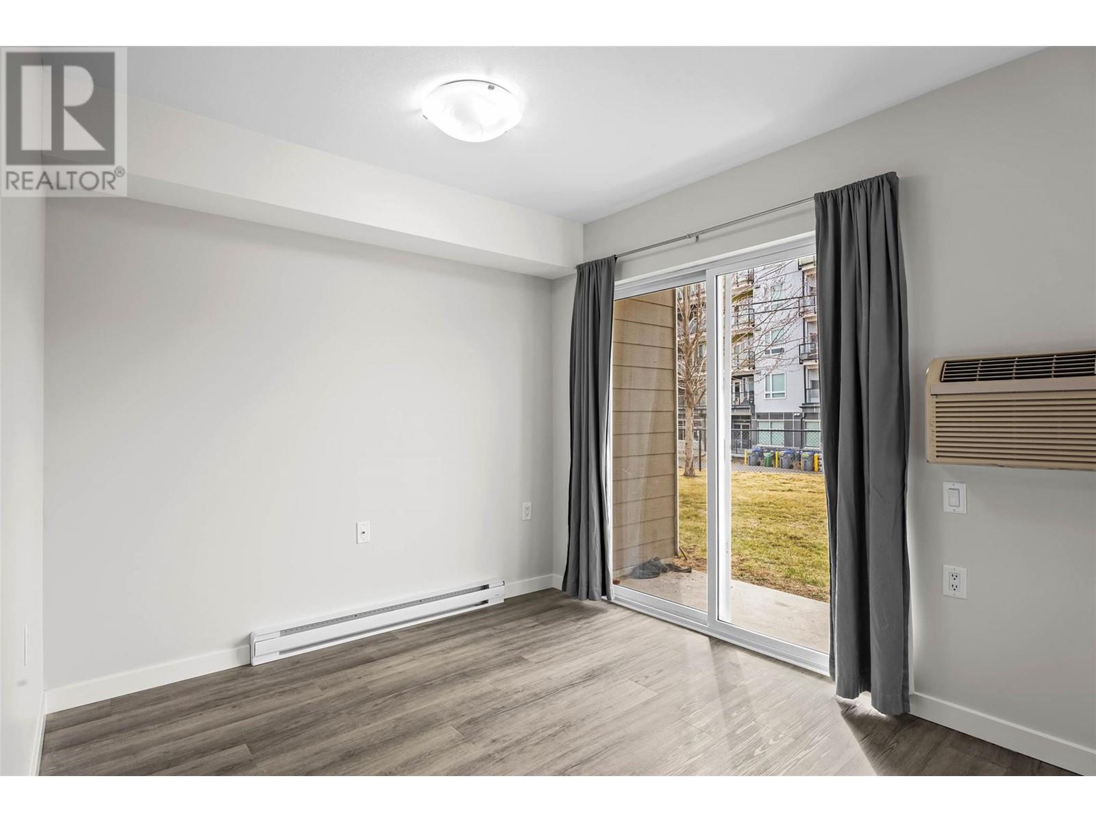 #107 375 CHERRY AVENUE - Image 8