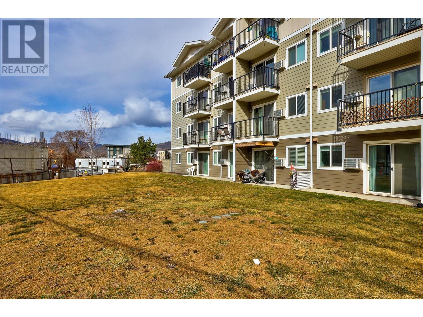 #107 375 CHERRY AVENUE - Image 17