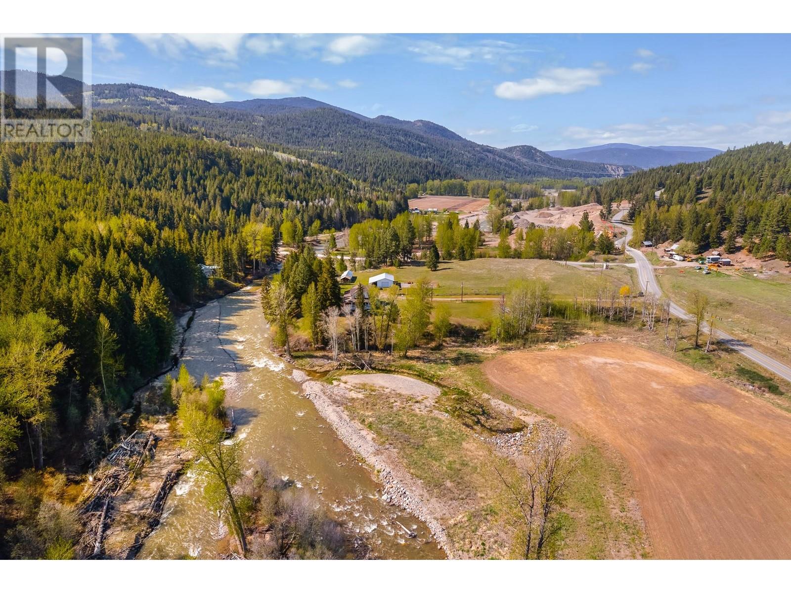 Photo 7 of 3311 Coldwater Road S, Merritt BC