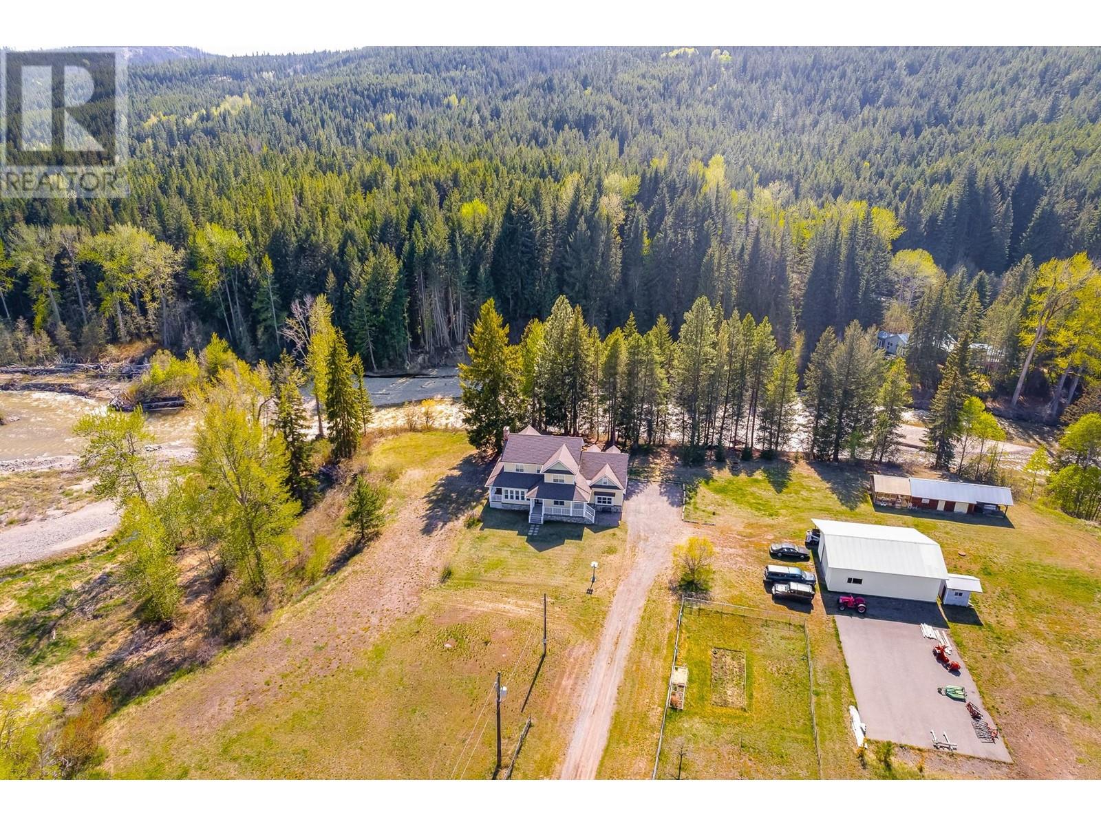 Photo 4 of 3311 Coldwater Road S, Merritt BC