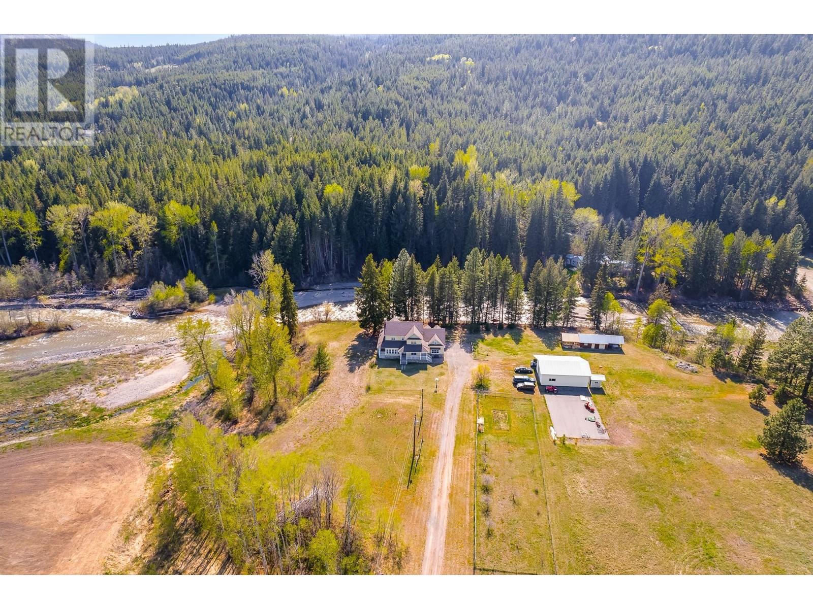 Photo 5 of 3311 Coldwater Road S, Merritt BC