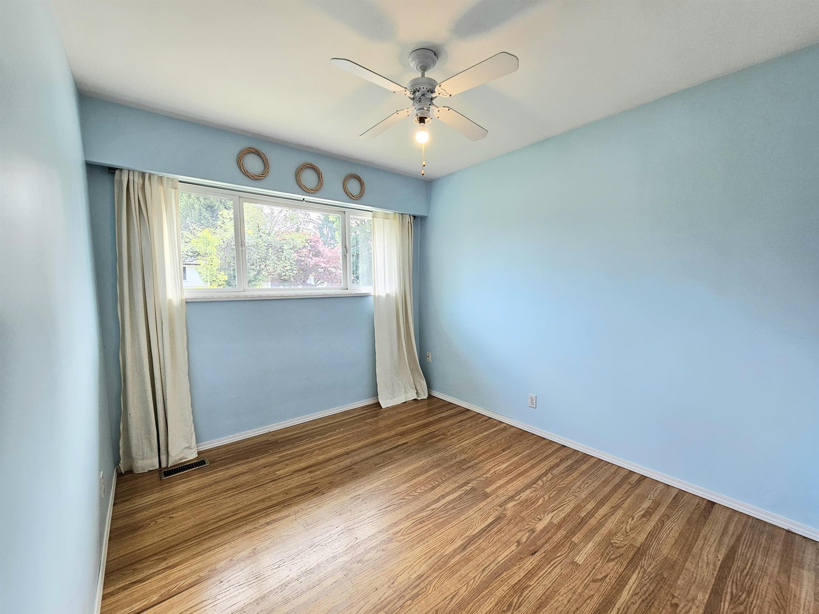 15117 CANARY DRIVE, Surrey