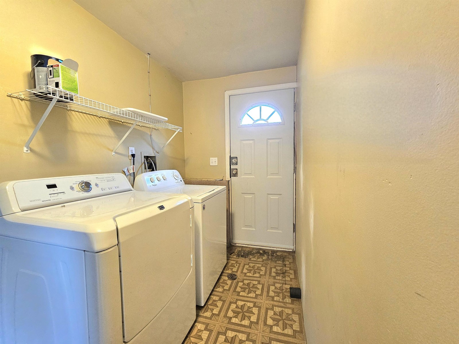 15117 CANARY DRIVE, Surrey