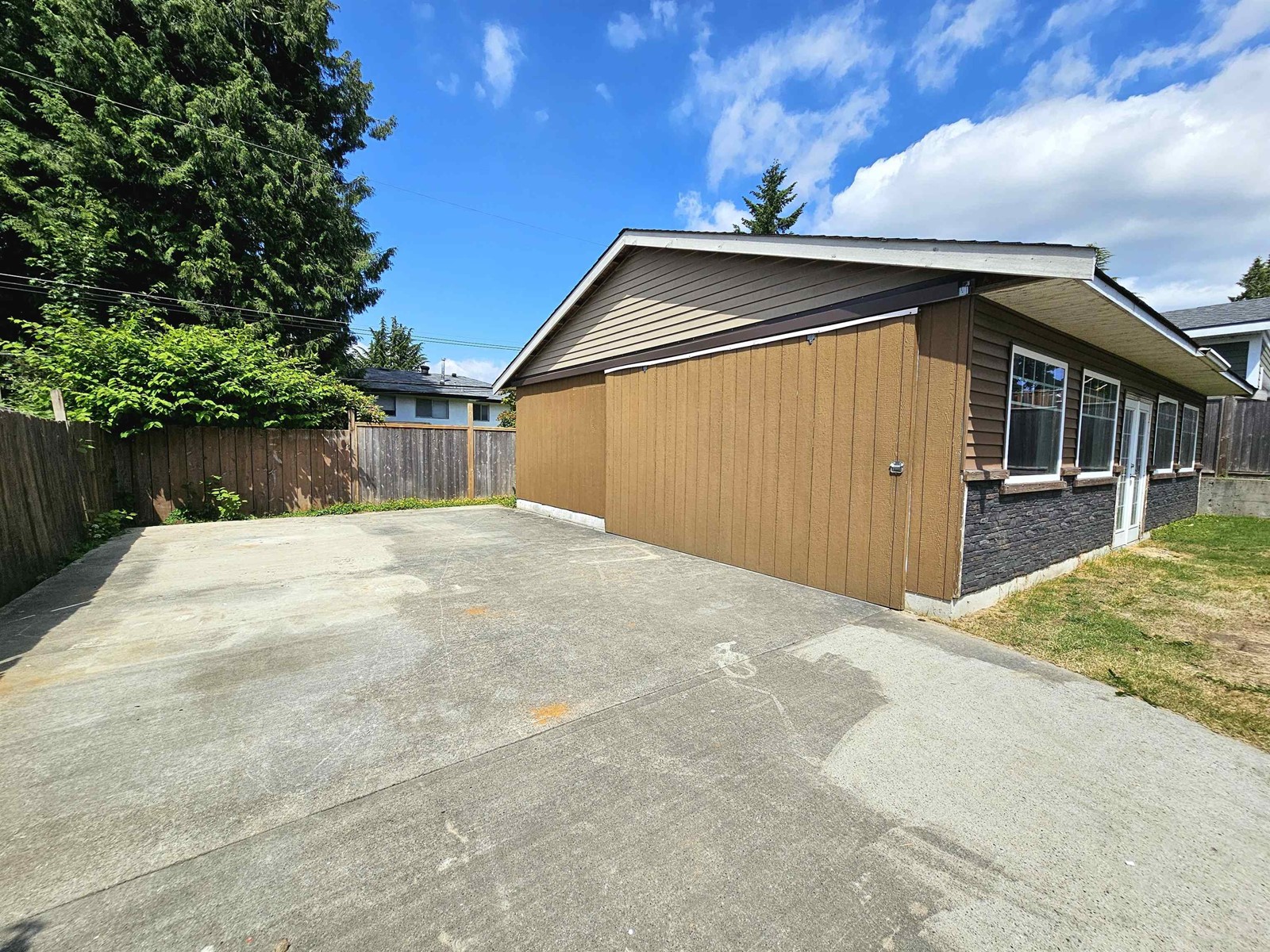 15117 CANARY DRIVE, Surrey