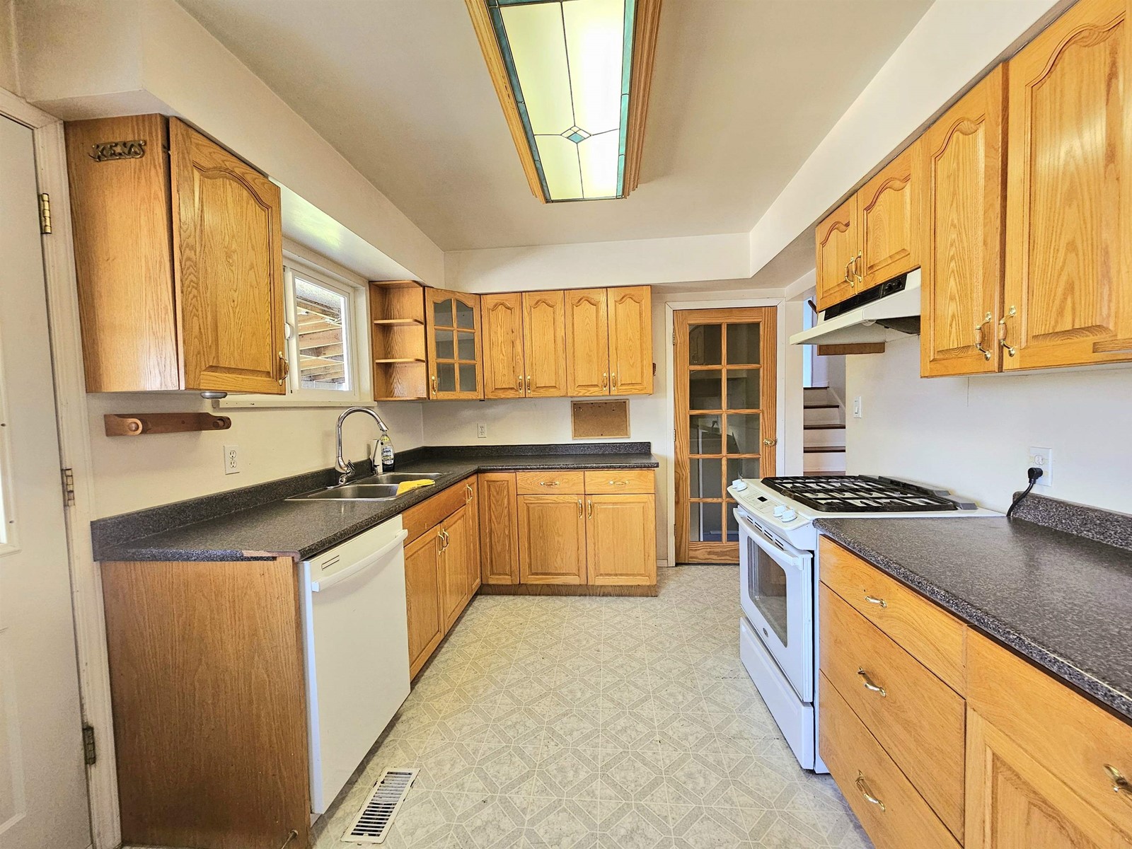 15117 CANARY DRIVE, Surrey