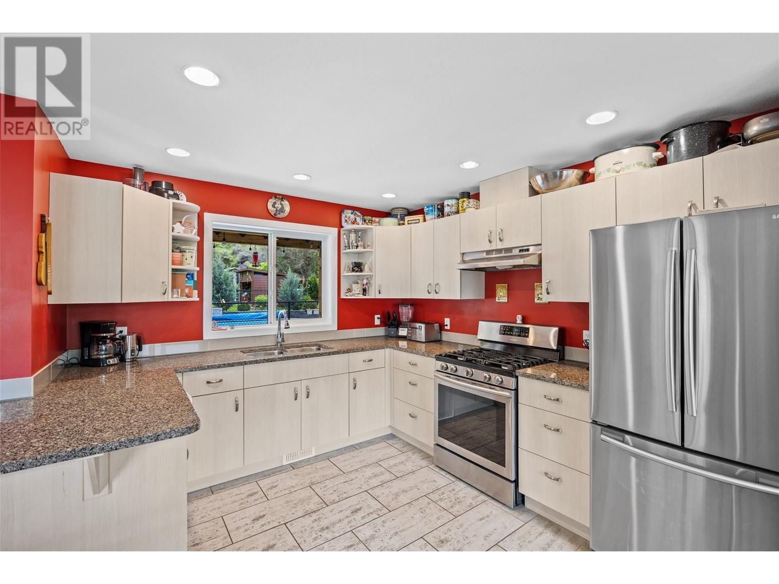 2015 Valleyview Drive, Kamloops