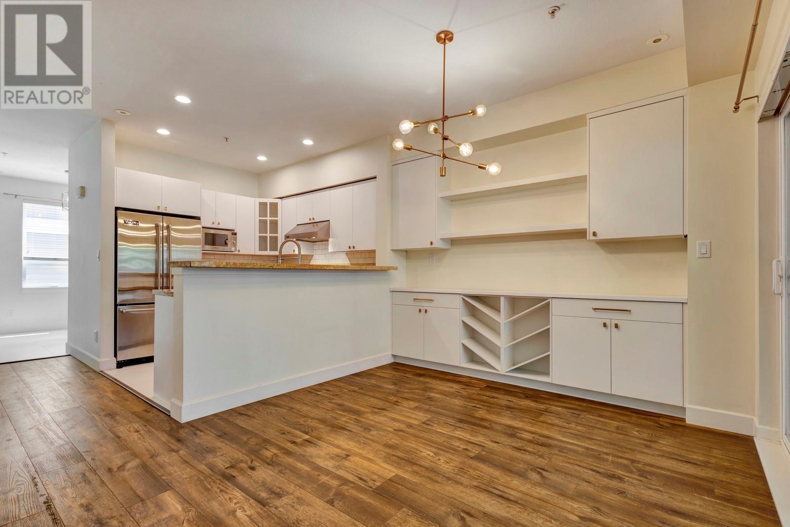 #8 3416 SCOTT ROAD - Image 1
