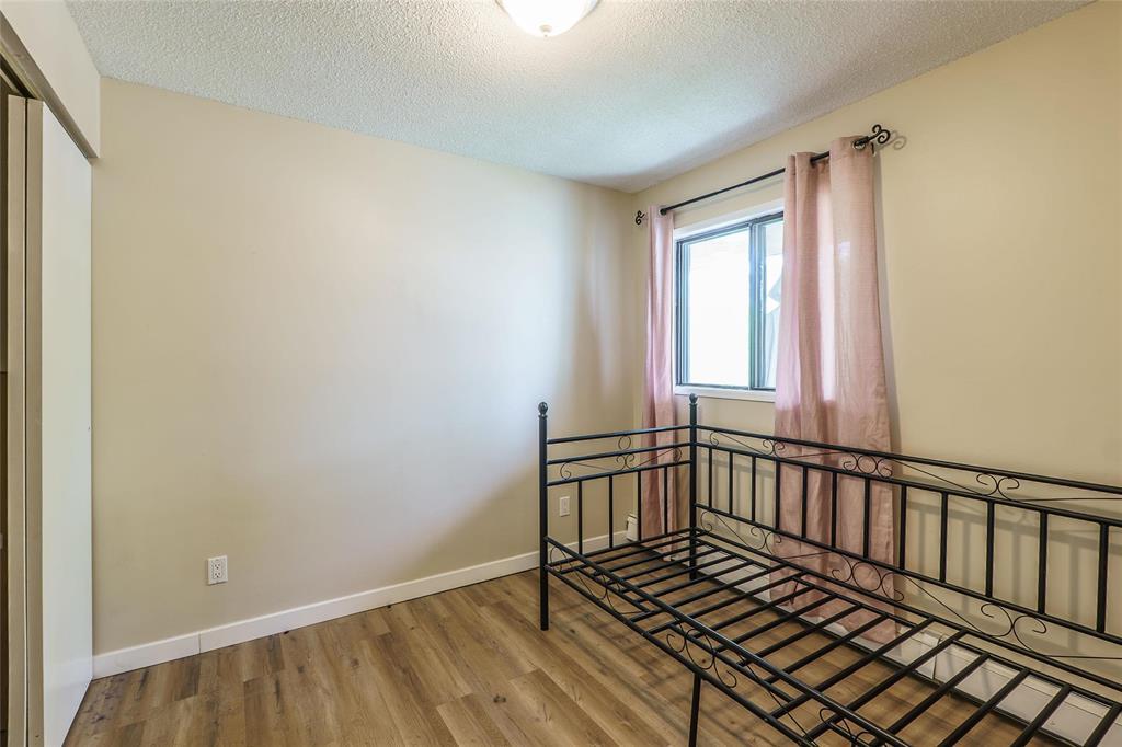 Photo 15 of 5207 130 Plaza Drive, Winnipeg MB