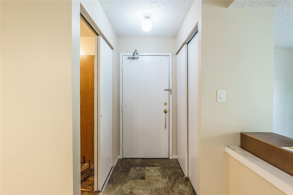 Photo 7 of 5207 130 Plaza Drive, Winnipeg MB