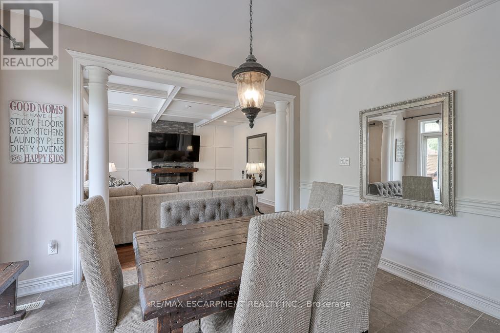 Photo 12 of 37 Lambert Crescent, Brantford ON