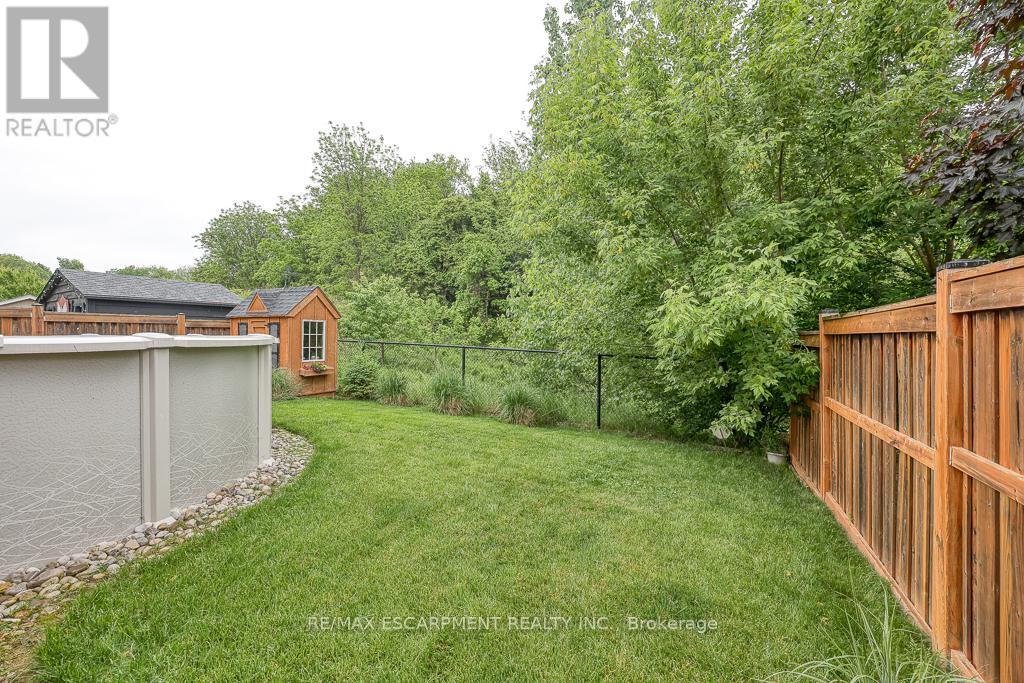 Photo 44 of 37 Lambert Crescent, Brantford ON