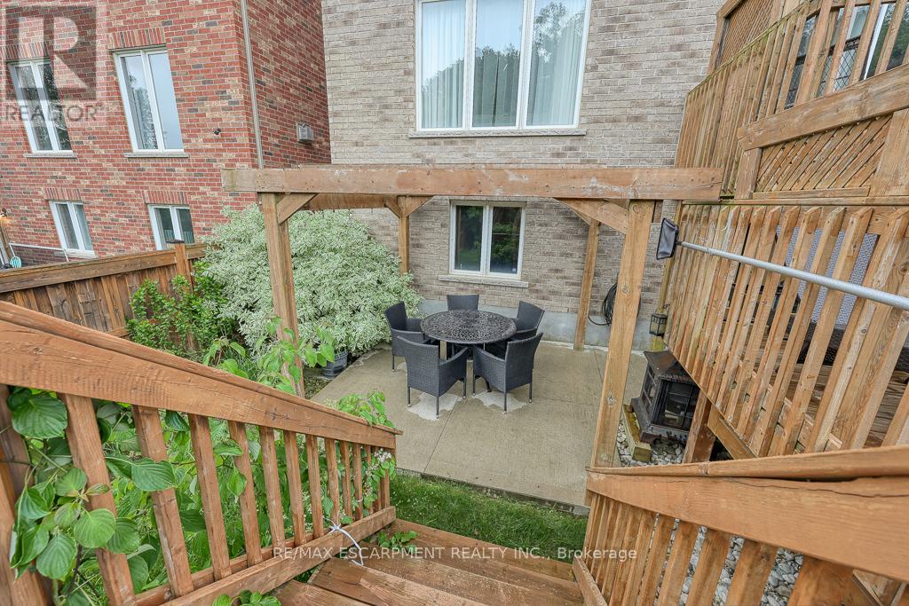 Photo 42 of 37 Lambert Crescent, Brantford ON