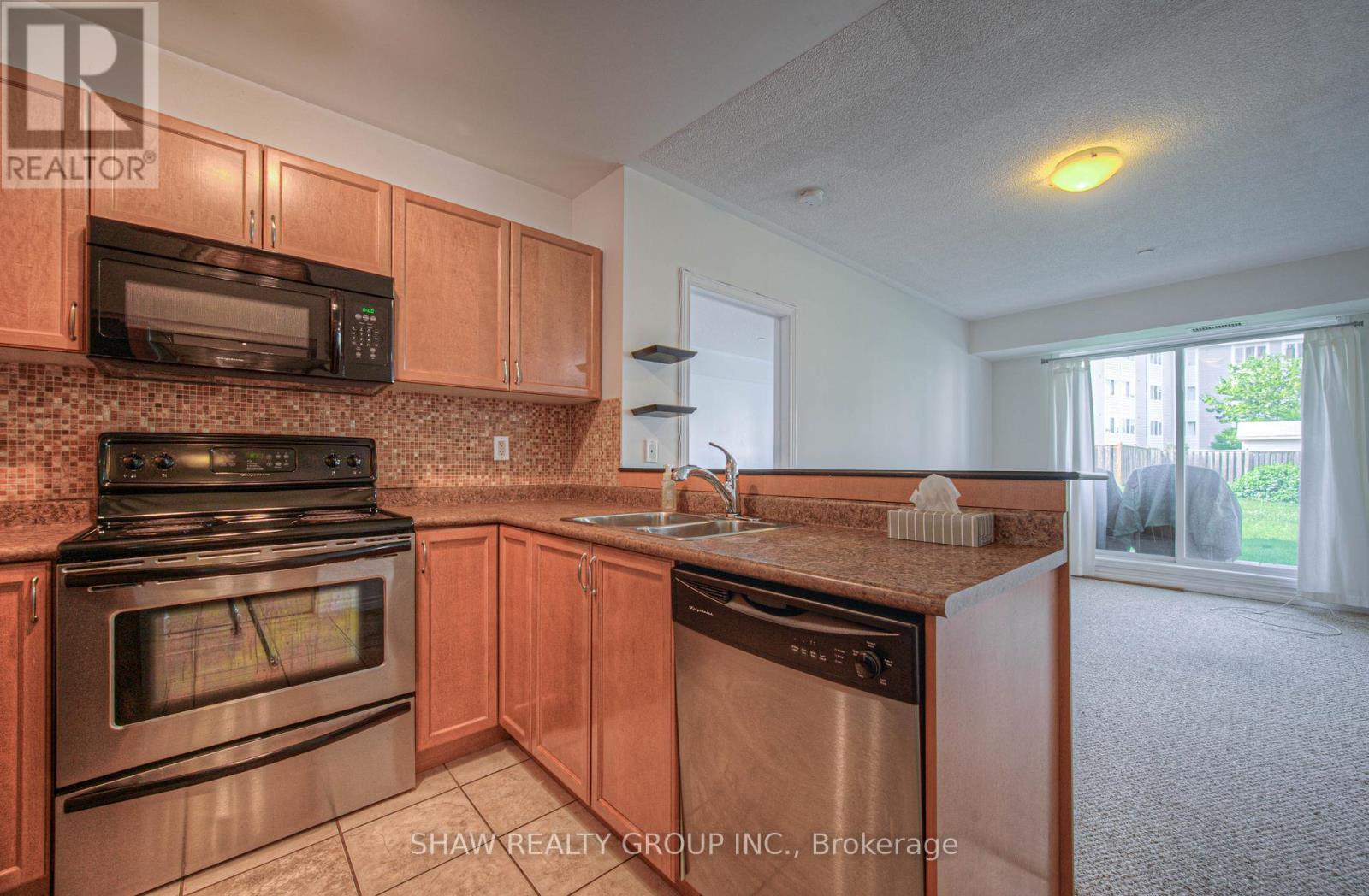 Photo 14 of 104 8 Harris Street, Cambridge ON