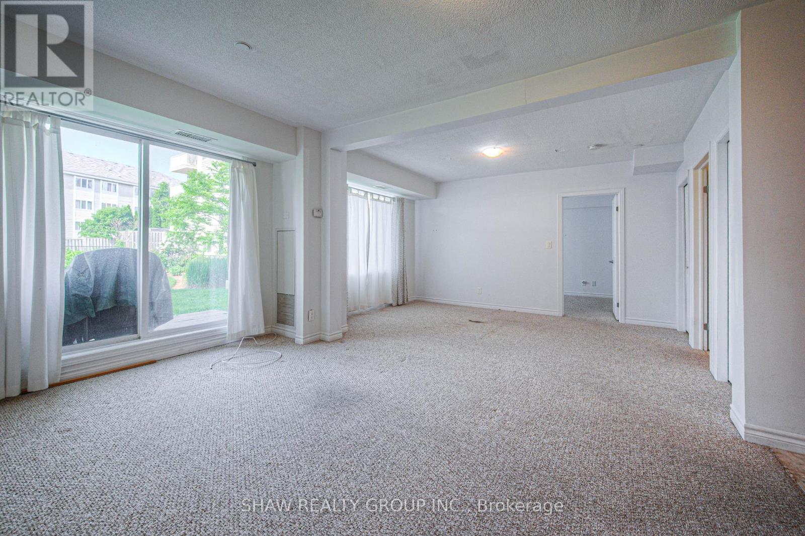 Photo 17 of 104 8 Harris Street, Cambridge ON