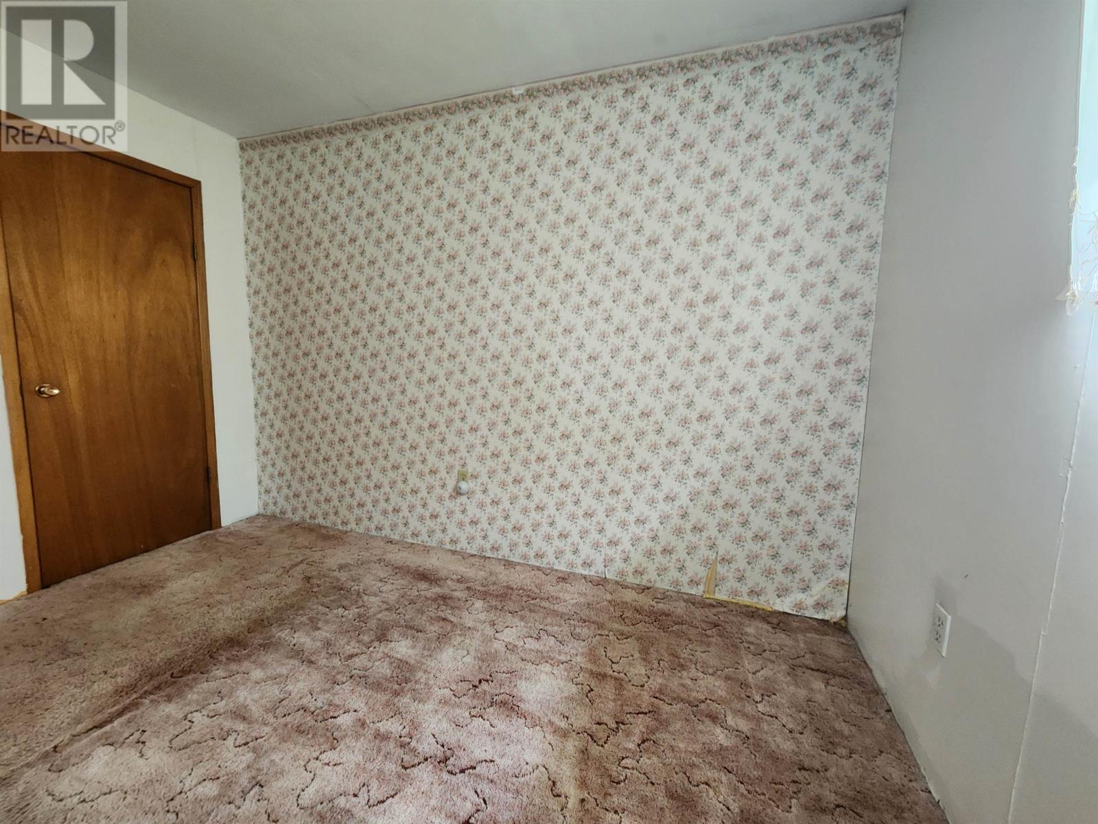 1610 Selkirk Road - 19
