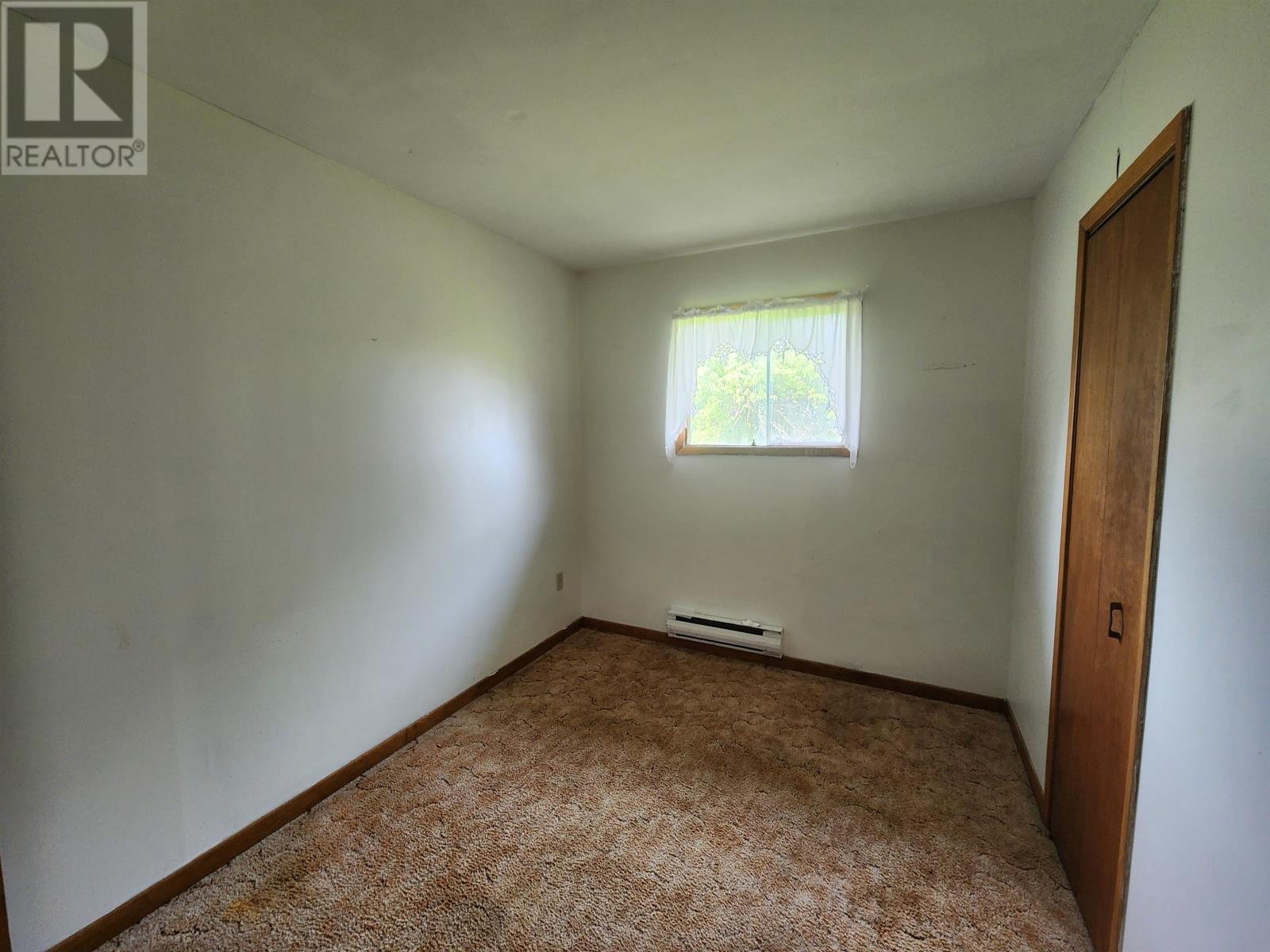 1610 Selkirk Road - 25