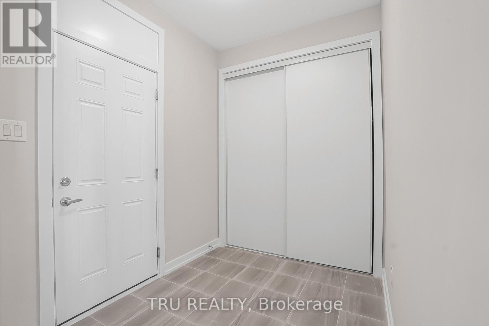 Mud Room/Foyer/Walk Out to Garage