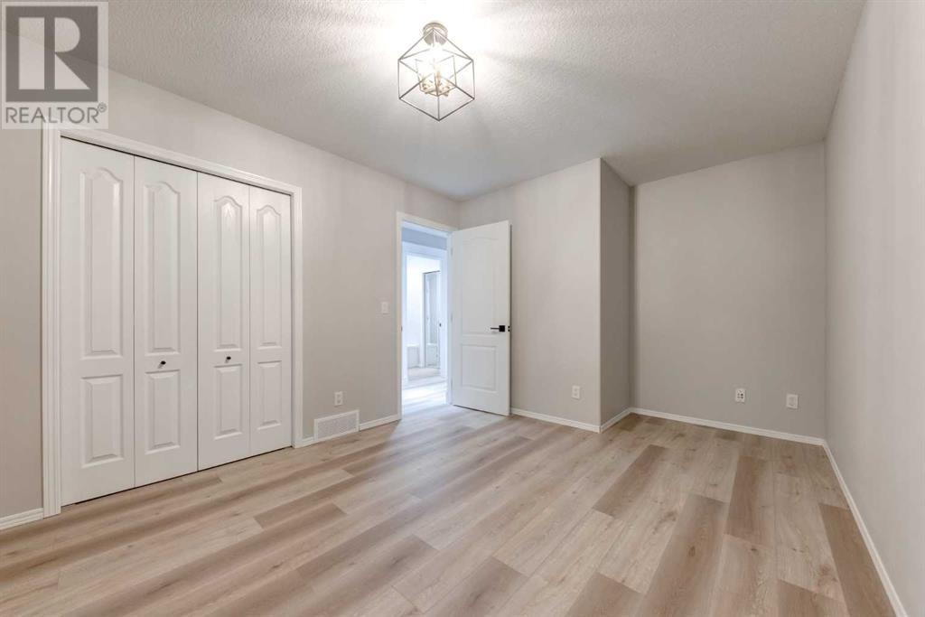 Single Family House Bungalow for Sale in  Discovery Ridge Park SW Discovery Ridge Calgary 