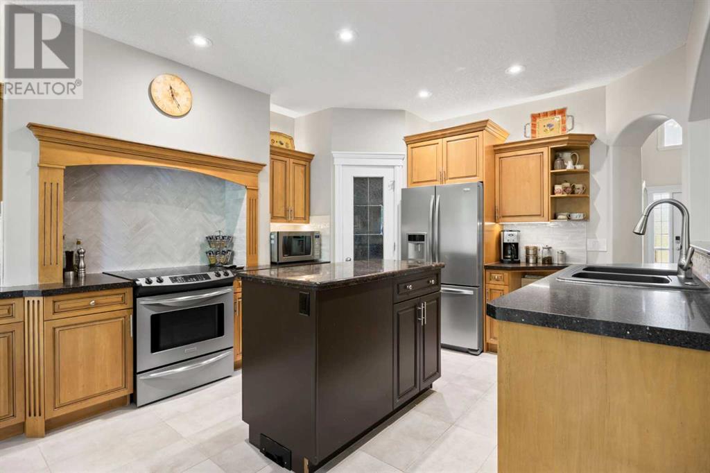 Single Family House for Sale in  Discovery Ridge Crescent SW Discovery Ridge Calgary 