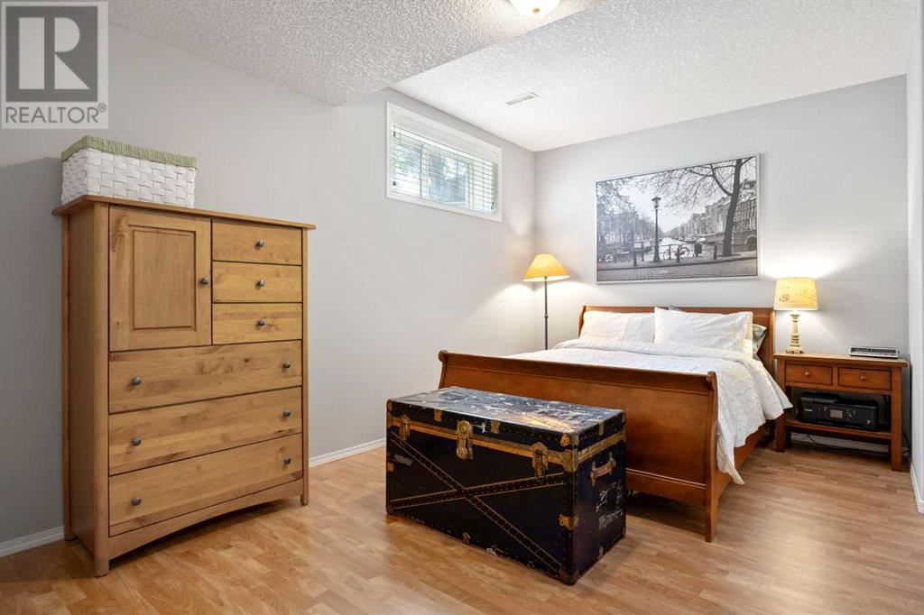 Single Family House for Sale in  Discovery Ridge Crescent SW Discovery Ridge Calgary 