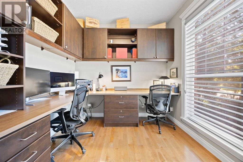 Single Family House for Sale in  Discovery Ridge Crescent SW Discovery Ridge Calgary 