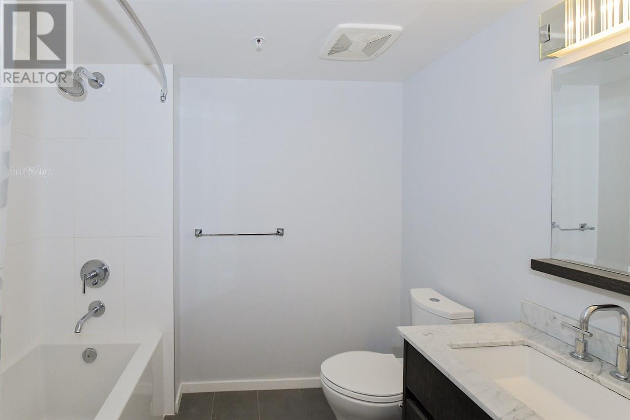 Photo 3 of 810 7788 Ackroyd Road, Richmond BC