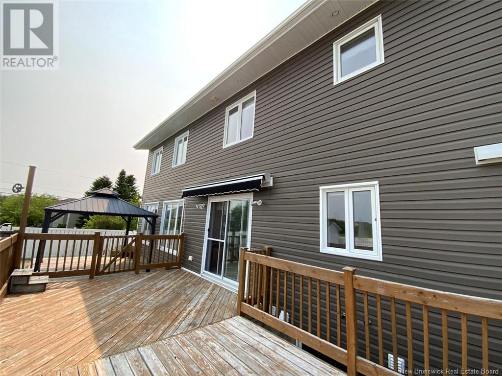 33 THIBAUDEAU AVENUE - 24