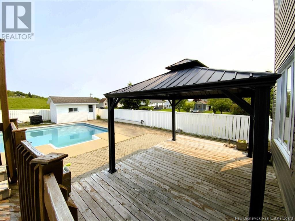 33 THIBAUDEAU AVENUE - 25
