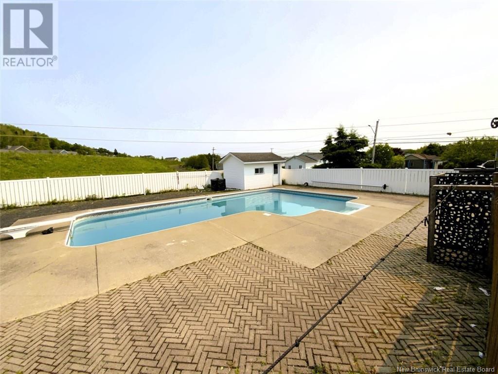 33 THIBAUDEAU AVENUE - 26