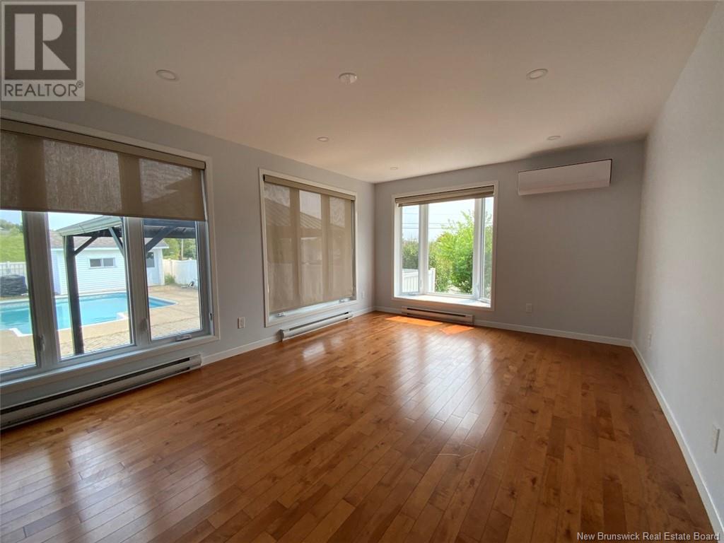 33 THIBAUDEAU AVENUE - 7