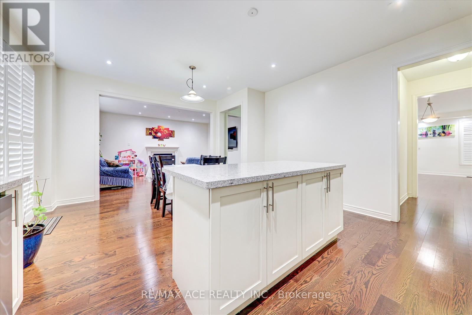 Photo 12 of 5 Turner Drive, New Tecumseth ON