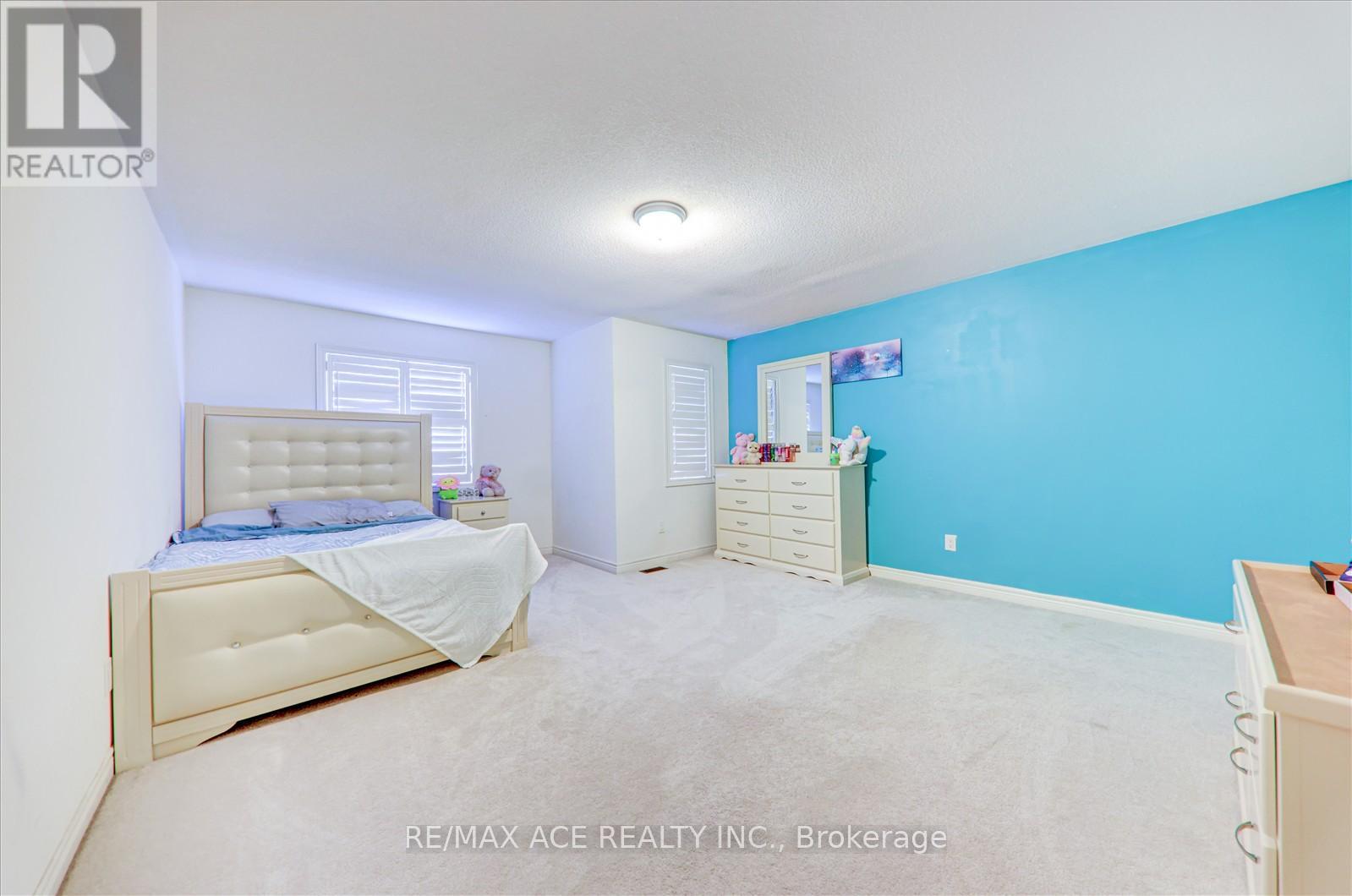 Photo 31 of 5 Turner Drive, New Tecumseth ON