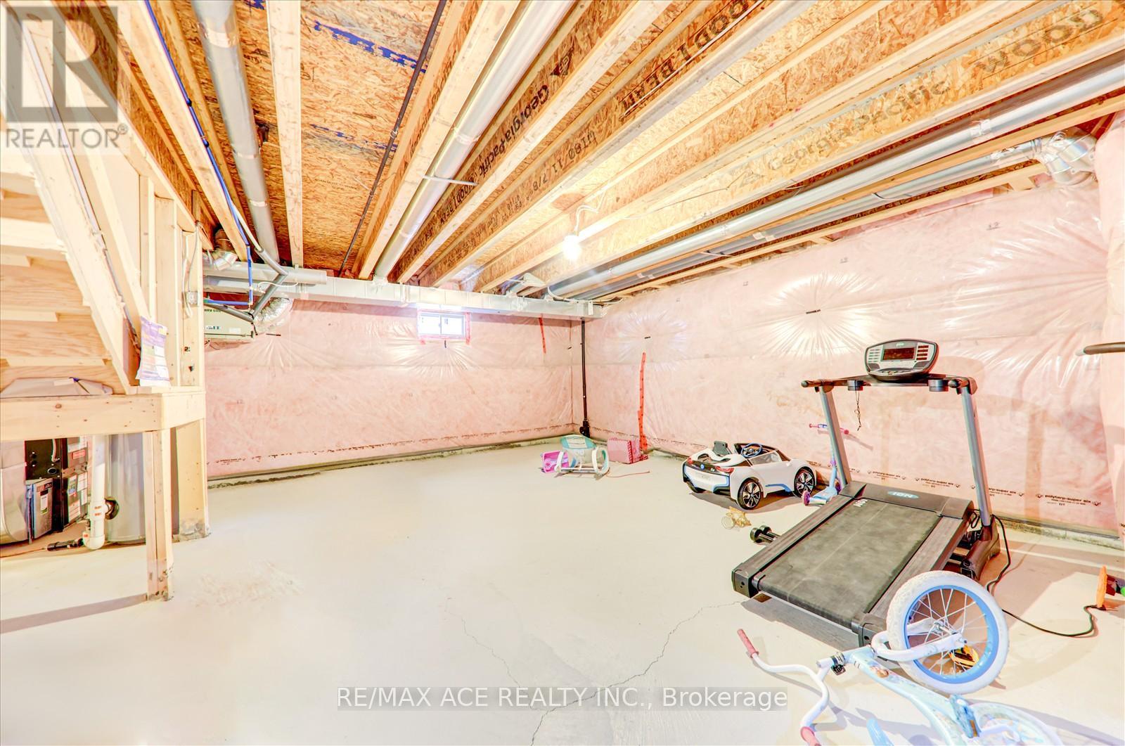 Photo 35 of 5 Turner Drive, New Tecumseth ON