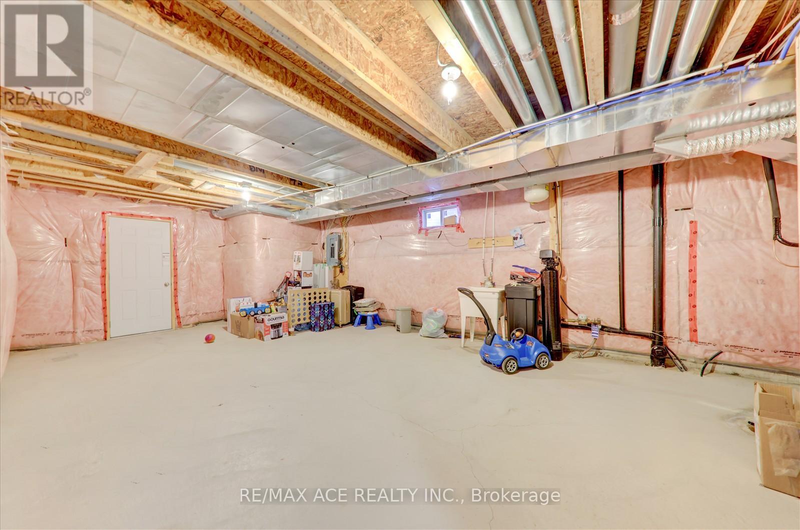 Photo 36 of 5 Turner Drive, New Tecumseth ON