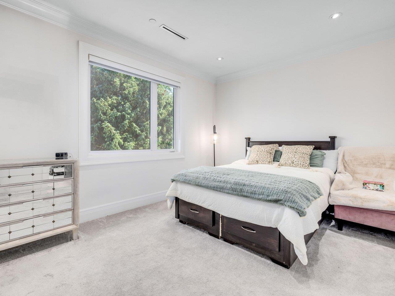 Photo 18 of 14237 Vine Avenue, Surrey BC