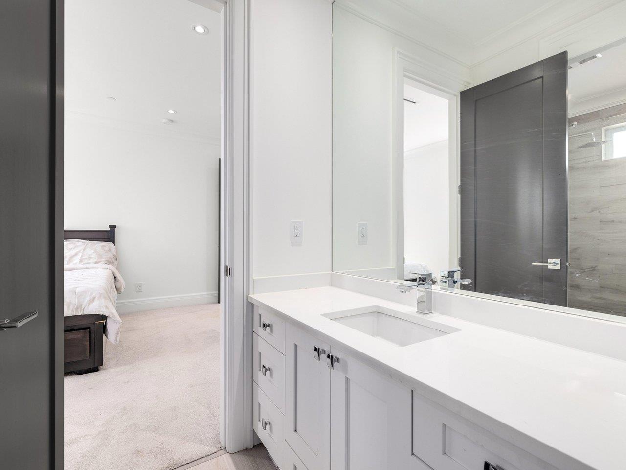 Photo 6 of 14237 Vine Avenue, Surrey BC
