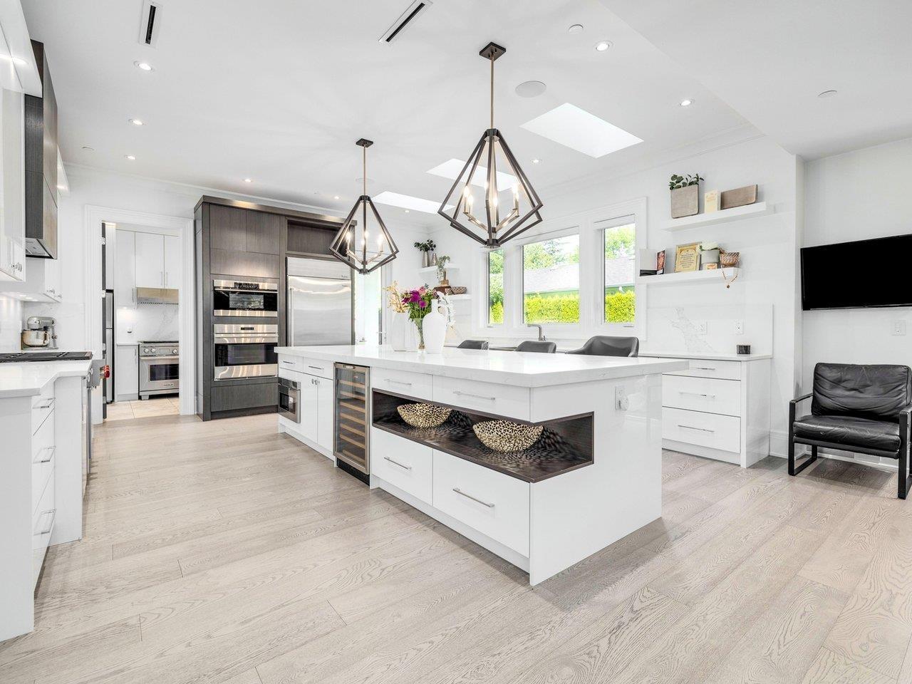 Photo 1 of 14237 Vine Avenue, Surrey BC