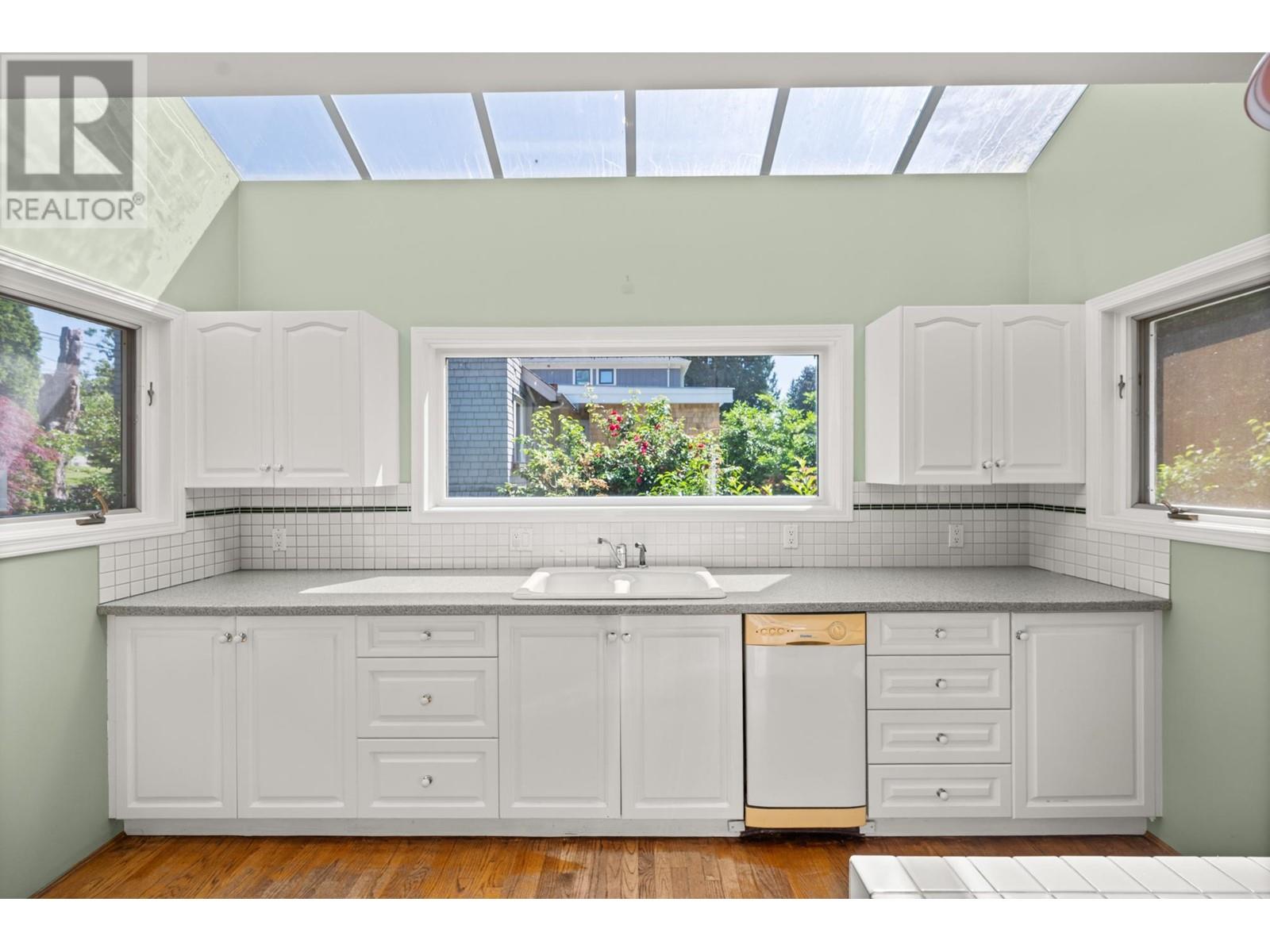 Photo 14 of 3470 W 43rd Avenue, Vancouver BC