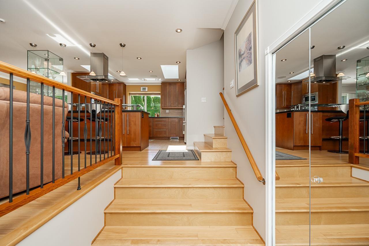 Photo 5 of 9175 Mulholland Place, Delta BC