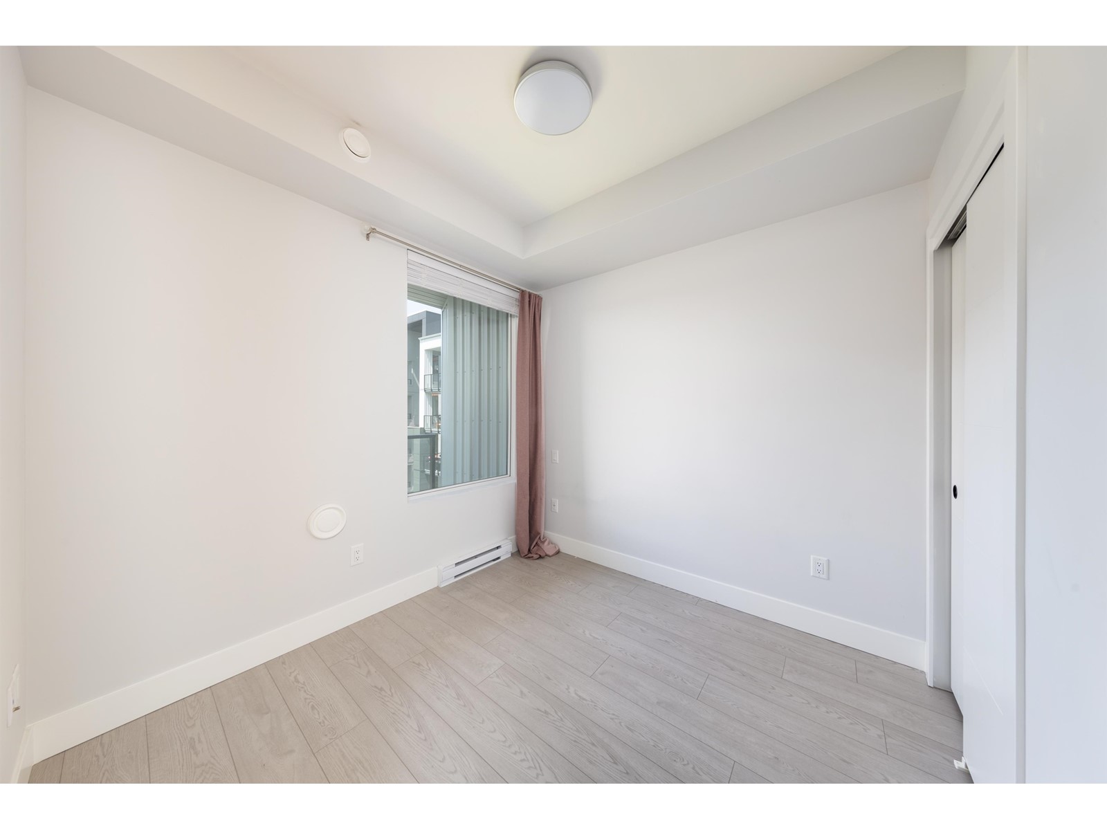 Photo 11 of 522 20360 Logan Avenue, Langley BC