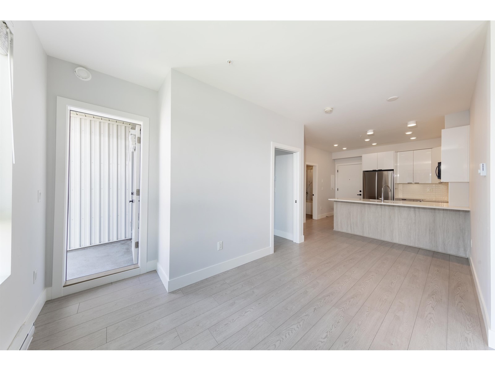 Photo 7 of 522 20360 Logan Avenue, Langley BC