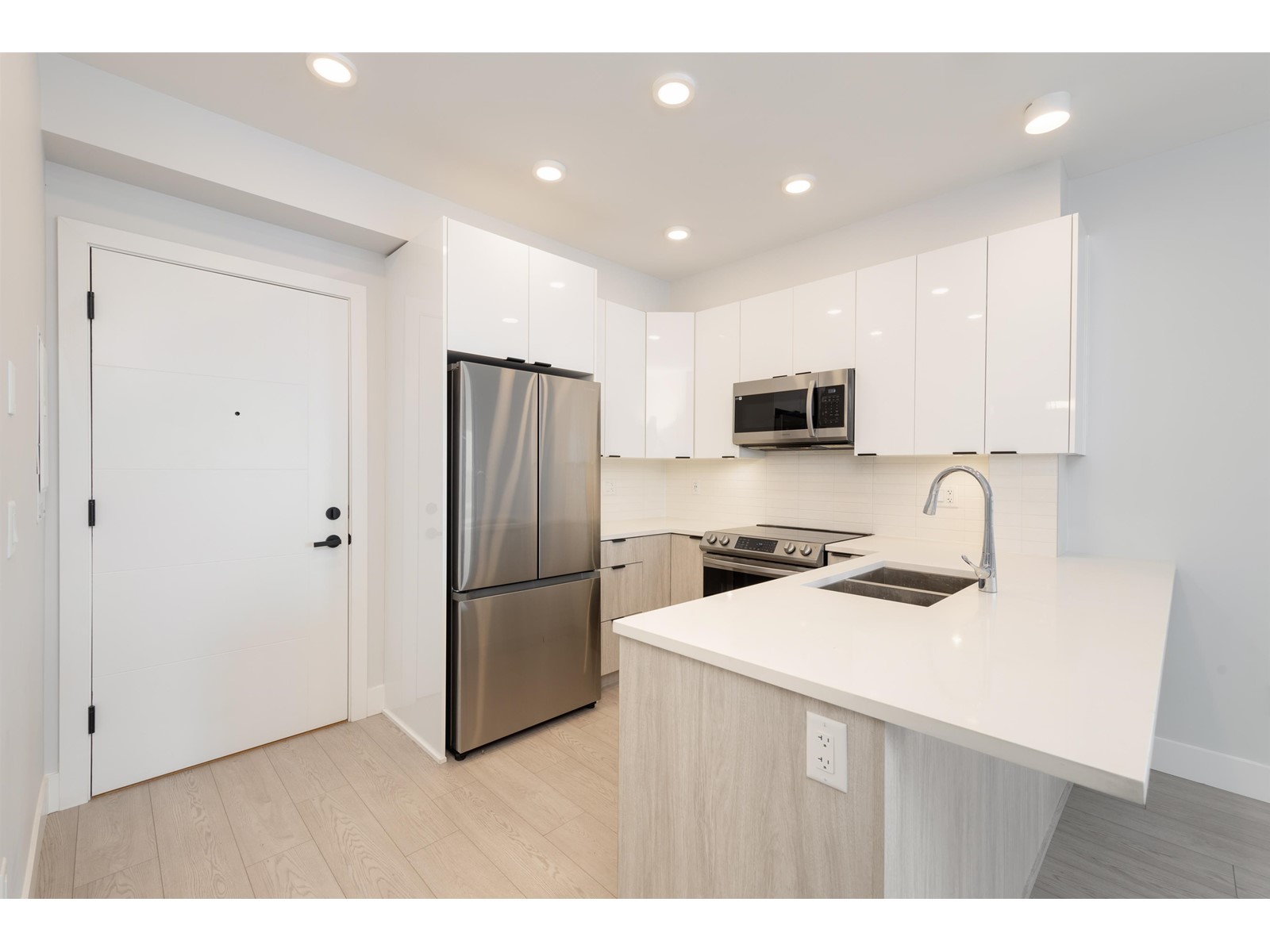 Photo 19 of 522 20360 Logan Avenue, Langley BC