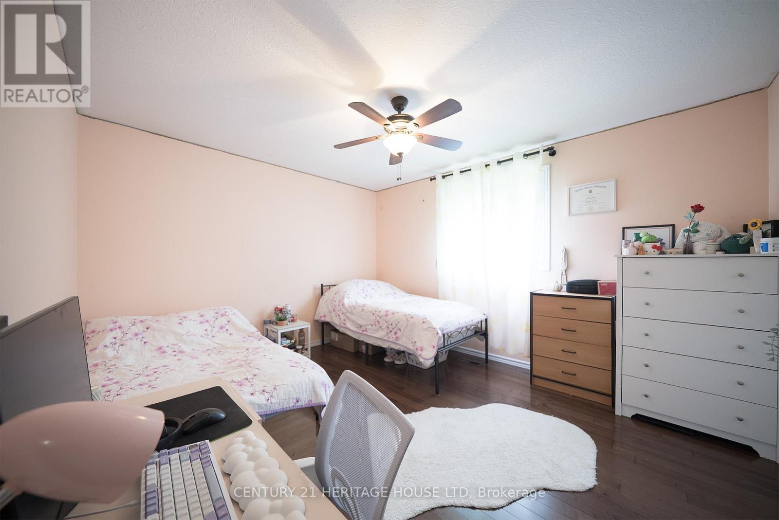 Photo 1 of 219 Balmoral Drive, Brantford ON