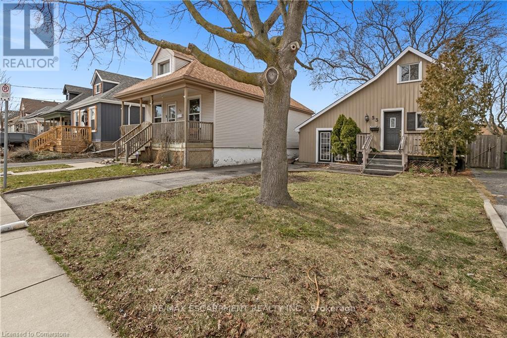 Photo 4 of 53 Houghton Avenue N, Hamilton ON