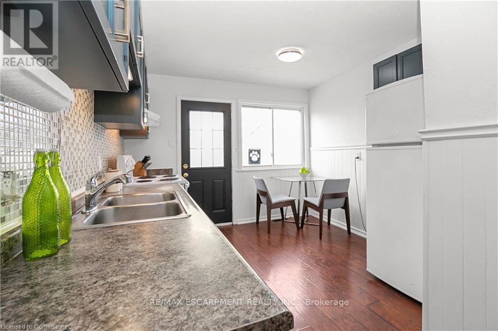 Photo 28 of 53 Houghton Avenue N, Hamilton ON