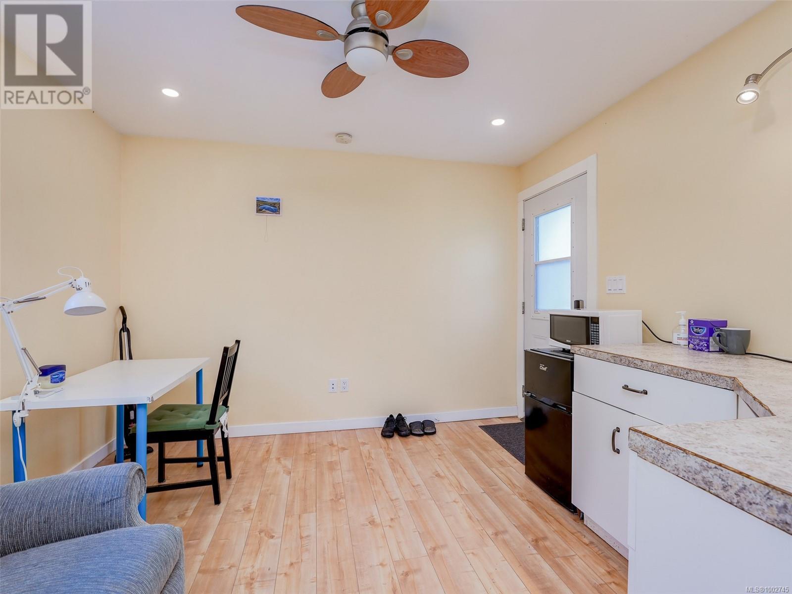 Photo 11 of 3343 Brenda Lane, Colwood BC