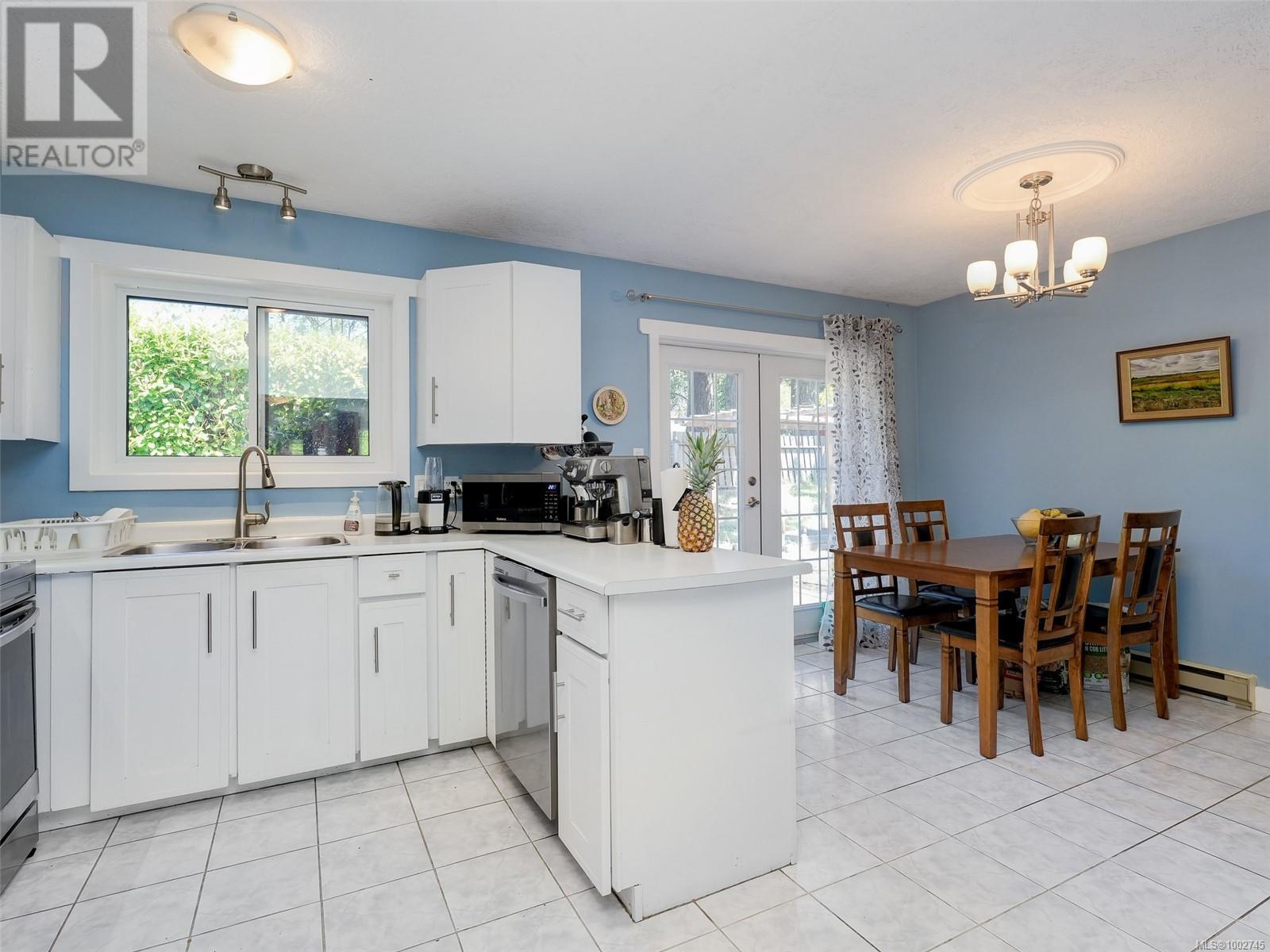 Photo 13 of 3343 Brenda Lane, Colwood BC
