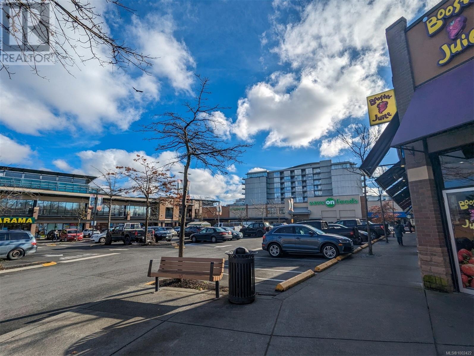 414 767 Tyee Road, Victoria