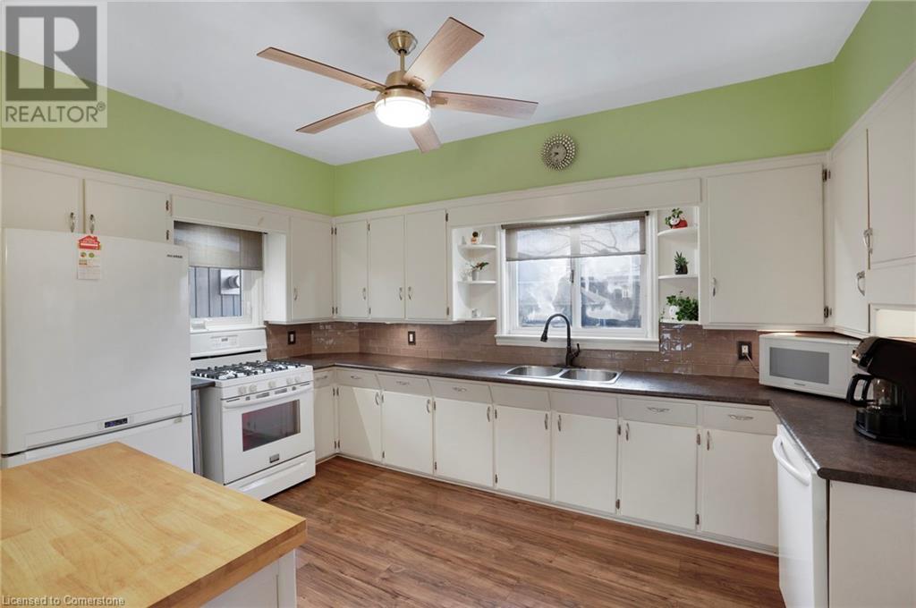 Photo 16 of 66 King Street E, Haldimand ON