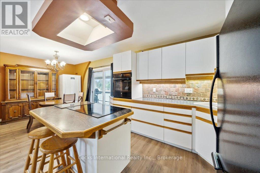 Photo 17 of 206 On 141 Highway, Huntsville ON